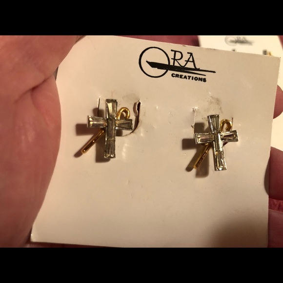 ✝️ Order of the White Shrine Pierced Earrings - Picture 3 of 4